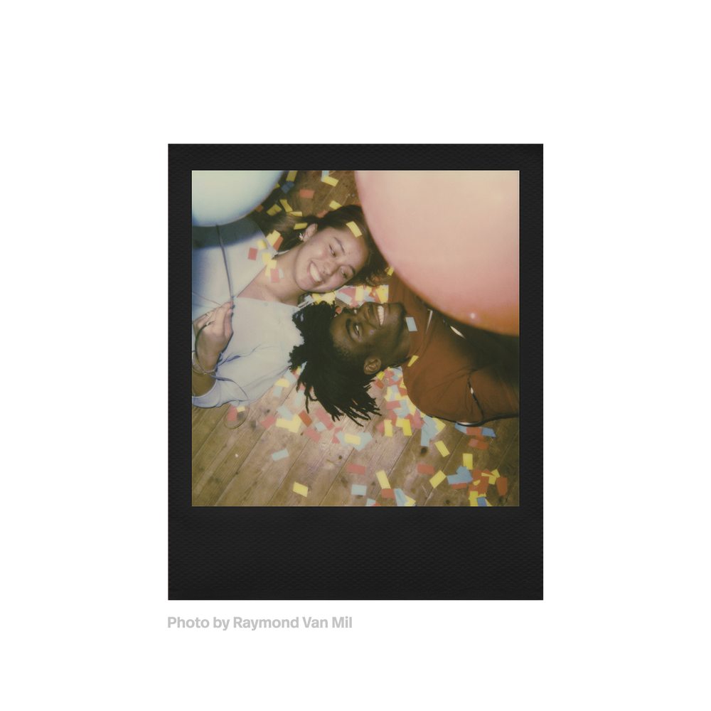 Color i-Type Film - Black Frame Edition