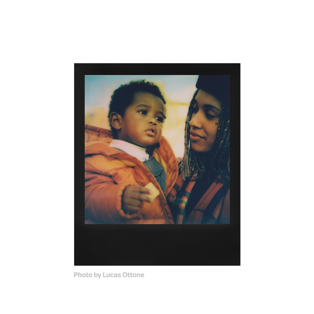 Color i-Type Film - Black Frame Edition